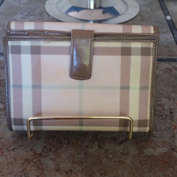 - BURBERRY PLAID SAFFIANO LEATHER BIFOLD DUAL SIDED WALLET - Picture 5 of 10